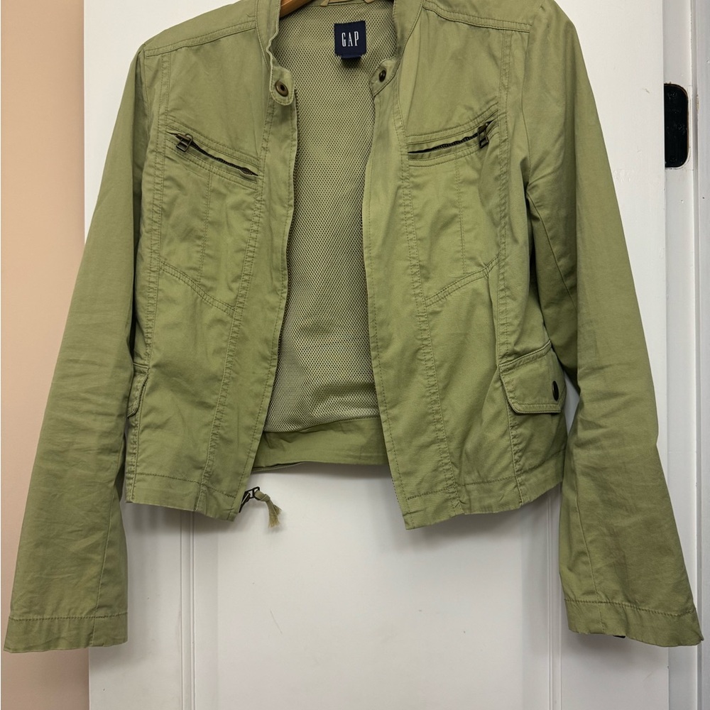 GAP Women's Utility Jacket in Olive Green - Size SMALL